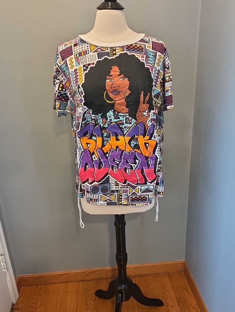 On Fire Multicolor 'Black Queen' Graphic Tee